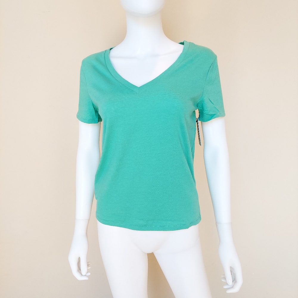 BP Sage Green V-neck T-shirt NWT